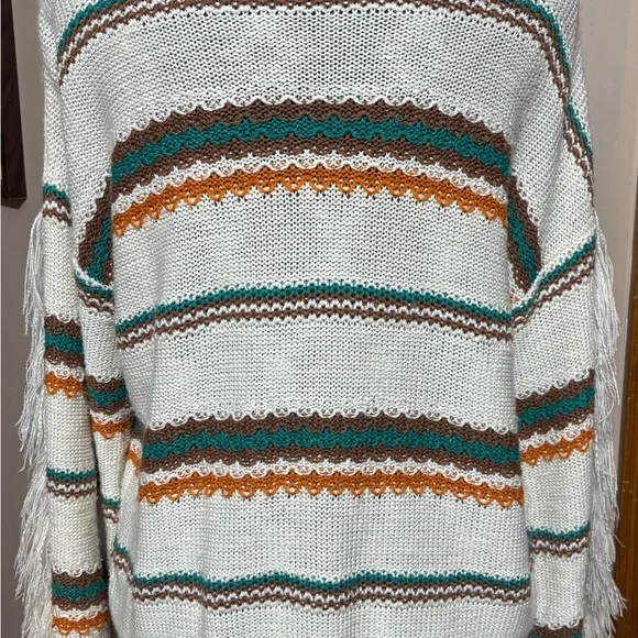 Fringe accent mock neck sweater. Size M. Beige,teal,orange,brown. - Picture 3 of 10